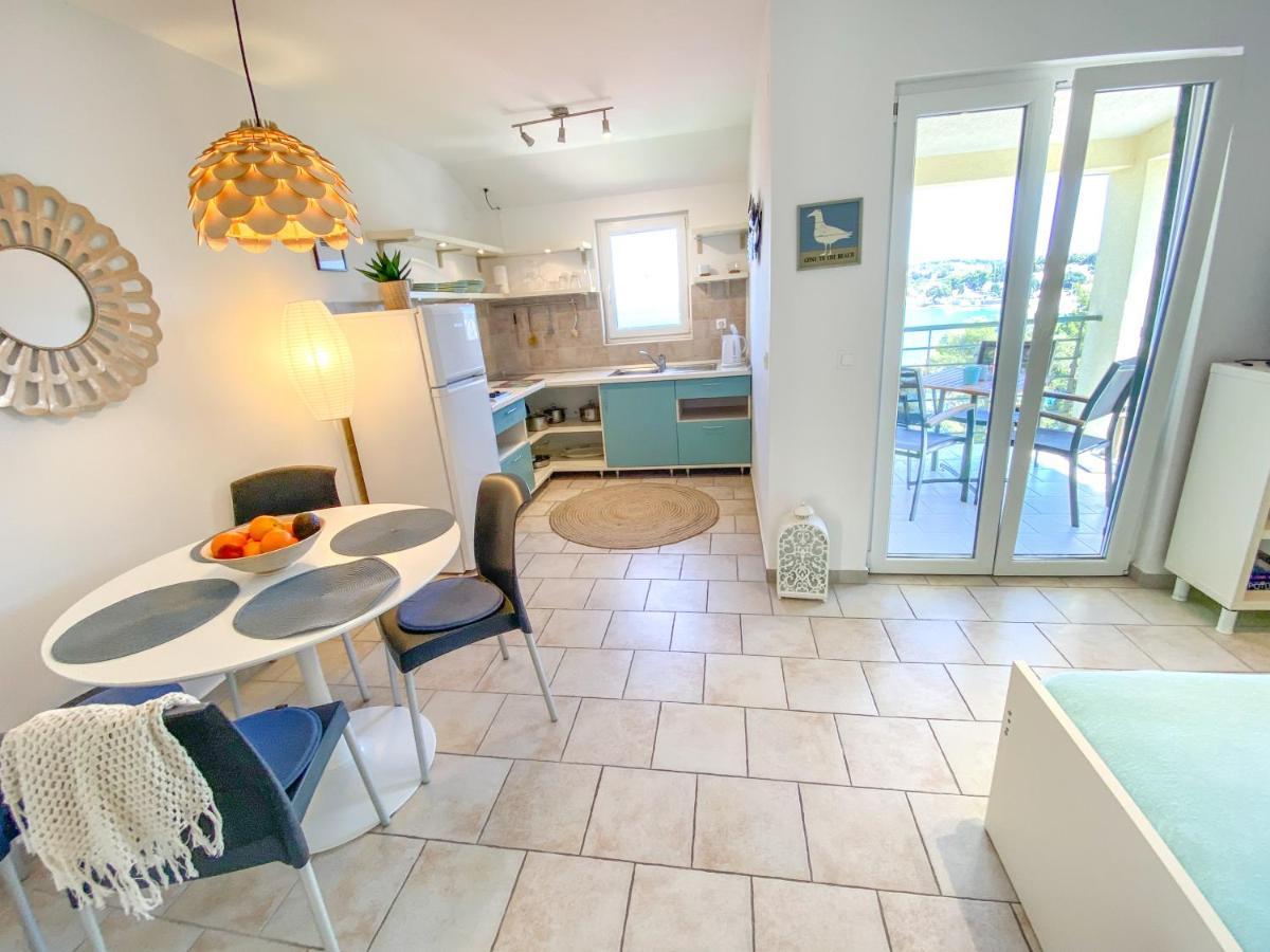 Eco Sunshine Apartments Lumbarda Eksteriør bilde